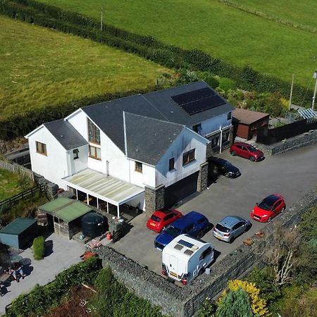 Bed and Breakfast Y Grange Llanfihangel-y-Creuddyn Екстер'єр фото