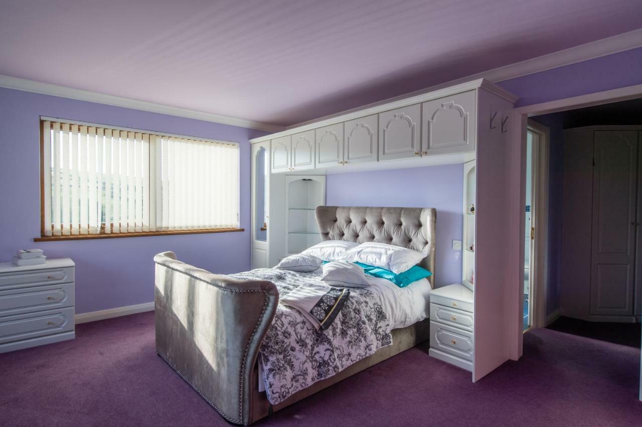 Bed and Breakfast Y Grange Llanfihangel-y-Creuddyn Екстер'єр фото
